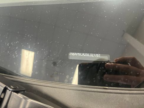 Used 2025 Nissan Kicks SV FWD image 2