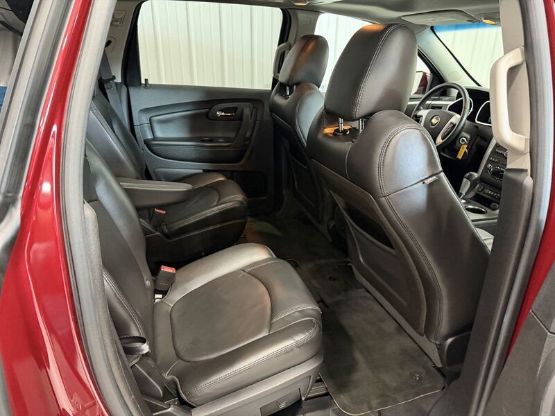 Used 2010 Chevrolet Traverse LT w/ Personal Connectivity Package AWD/4WD image 20