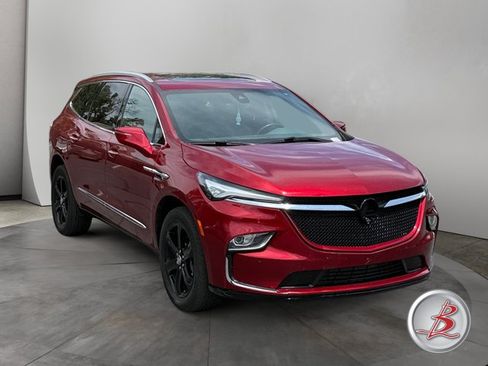 Used 2023 Buick Enclave Essence w/ Experience Buick Package AWD/4WD image 1