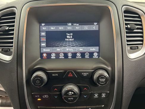Used 2020 Dodge Durango SXT image 16