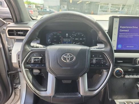 Used 2024 Toyota Tacoma TRD Off-Road AWD/4WD image 13