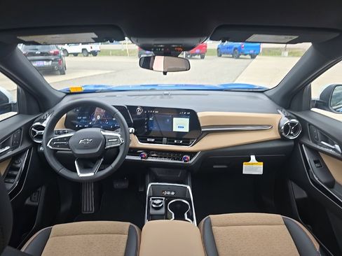 New 2026 Chevrolet Equinox ACTIV w/ Convenience Package III image 18