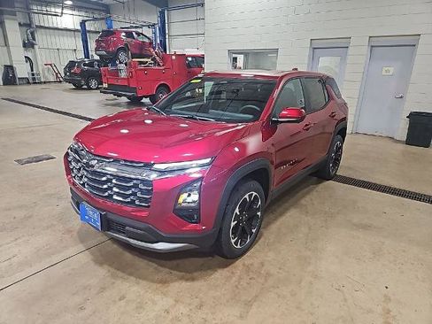 New 2026 Chevrolet Equinox LT w/ Convenience Package II image 2