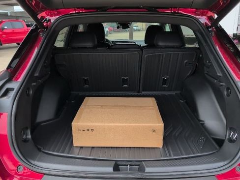 New 2026 Chevrolet Equinox EV LT AWD/4WD image 10