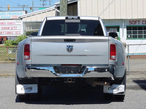 Used 2016 RAM 3500 Laramie AWD/4WD image 7