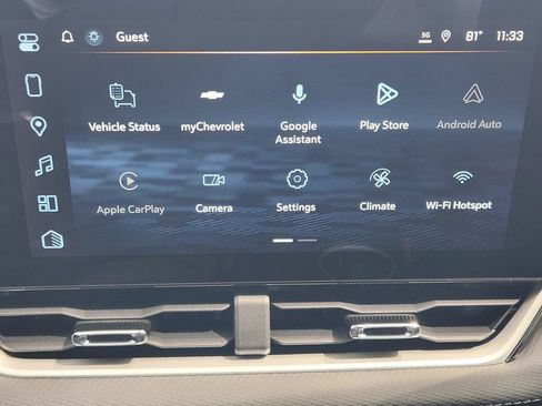 New 2027 Chevrolet Equinox LT w/ Convenience Package II FWD image 12