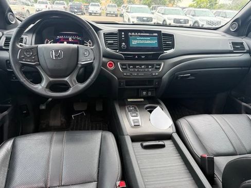 Used 2023 Honda Passport TrailSport image 15