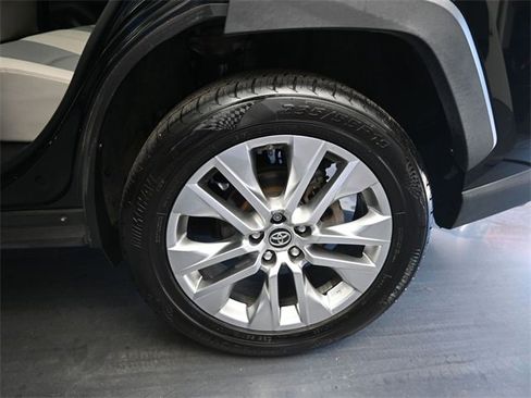 Used 2019 Toyota RAV4 XLE Premium w/ Cold Weather Package image 15