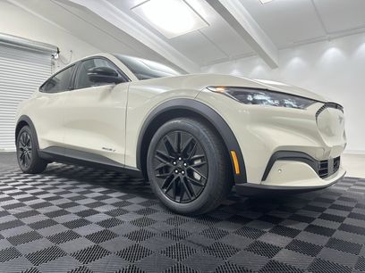 New 2025 Ford Mustang Mach-E Select w/ Comfort Package Lite