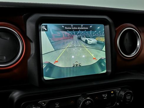 Used 2020 Jeep Gladiator Rubicon AWD/4WD image 27