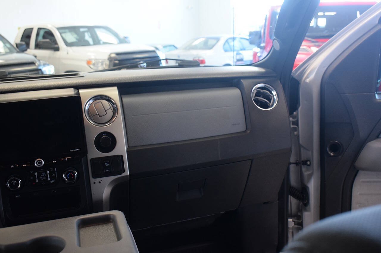Used 2014 Ford F150 XLT w/ Equipment Group 302A Luxury AWD/4WD image 31