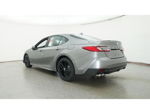 New 2026 Toyota Camry SE image 21