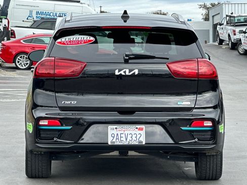 Used 2022 Kia Niro EX Premium image 5