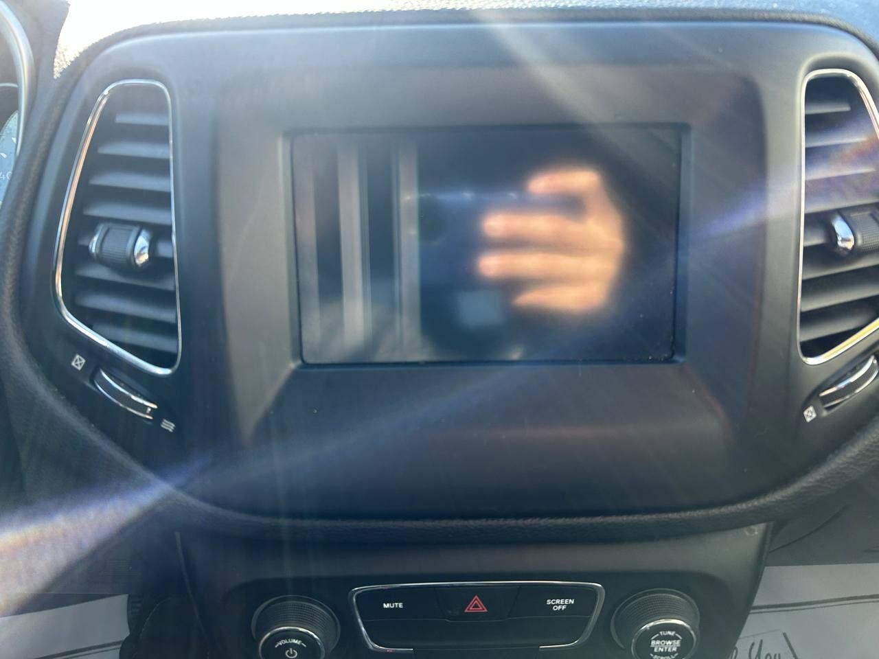 Used 2019 Jeep Compass Latitude w/ Popular Equipment Group AWD/4WD image 22