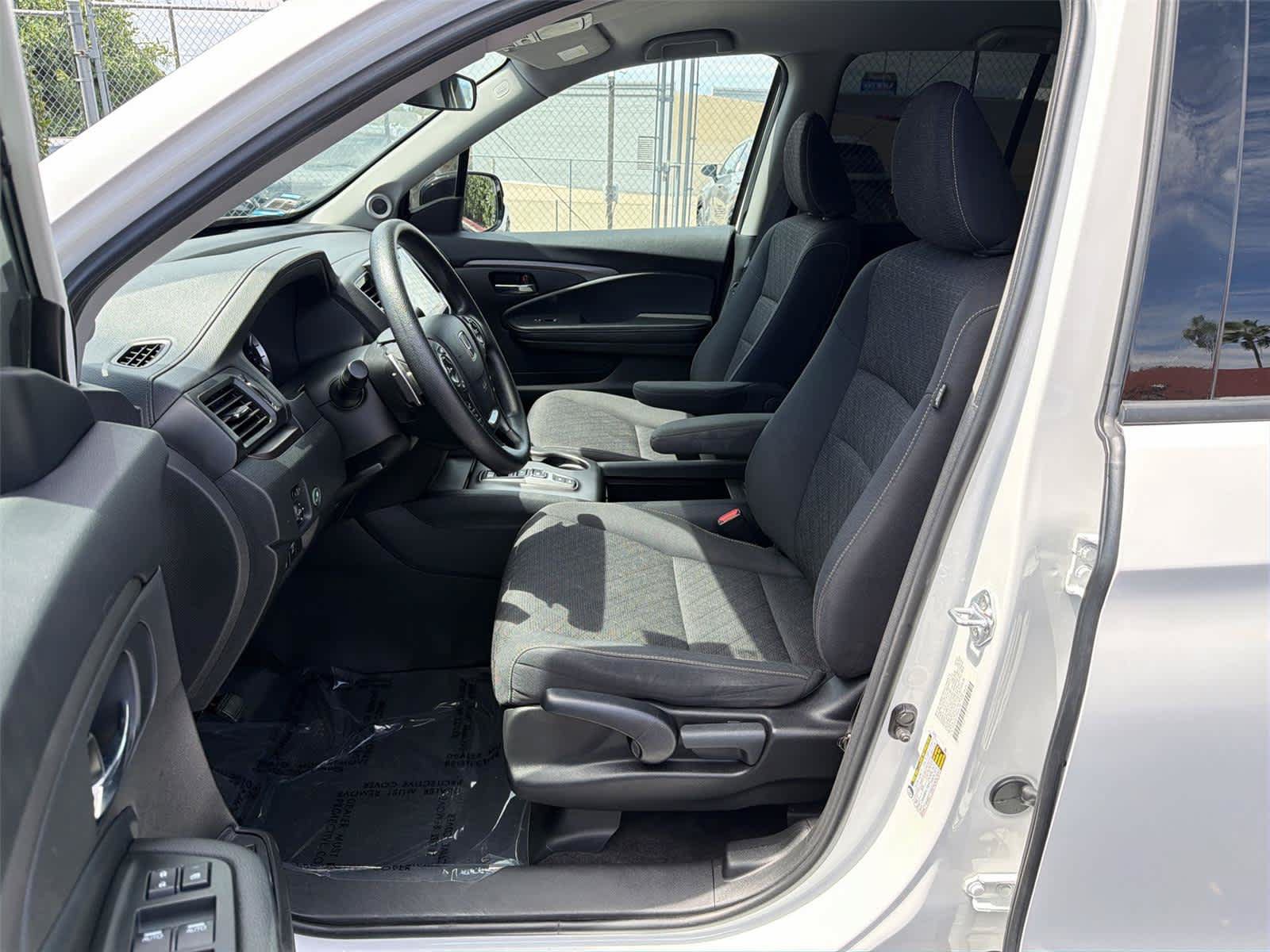 Used 2023 Honda Ridgeline Sport image 12