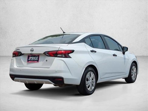 Used 2023 Nissan Versa S FWD image 5