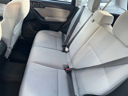 Used 2015 Subaru Forester 2.5i image 17