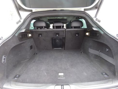 Used 2023 Maserati Levante Modena image 17