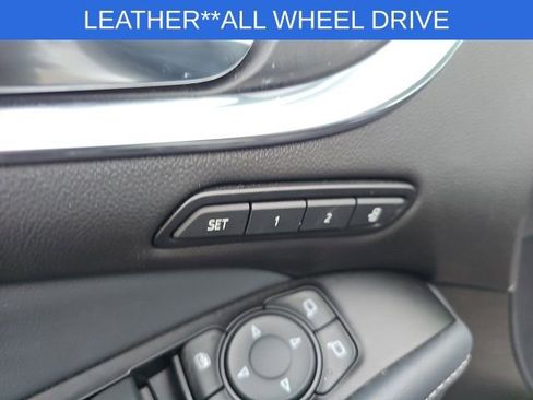 Used 2023 Buick Enclave Premium image 30