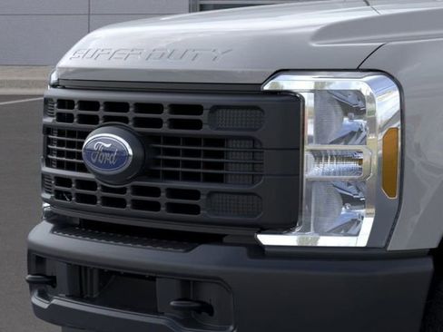 New 2026 Ford F250 XL image 15