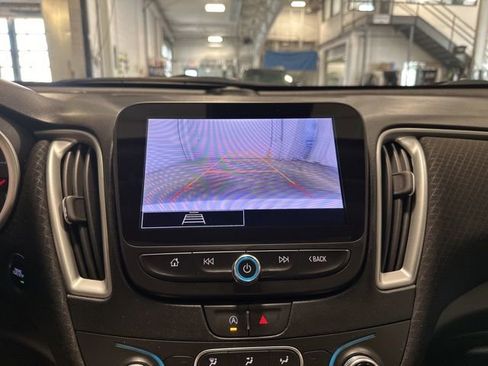 Used 2024 Chevrolet Malibu LT image 23