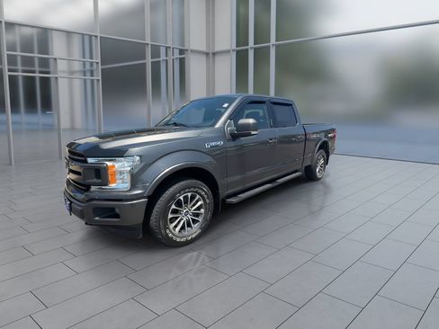 Used 2020 Ford F150 XLT w/ Equipment Group 302A Luxury AWD/4WD image 4