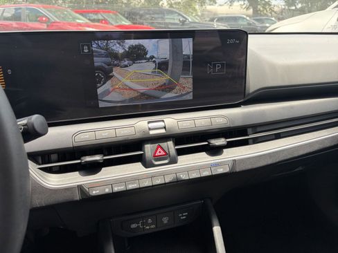 Used 2025 Kia K4 FWD image 17