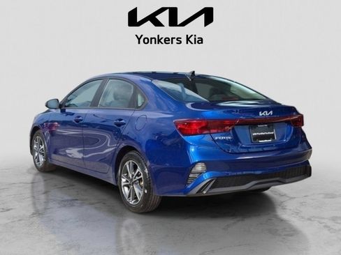 Certified 2023 Kia Forte LXS w/ LXS Technology Package FWD image 9