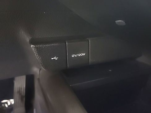 Used 2022 Toyota Camry XSE FWD image 35