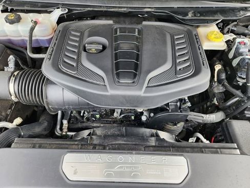 Certified 2023 Jeep Wagoneer Series III w/ Premium Group I AWD/4WD image 34