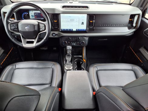 Used 2022 Ford Bronco Badlands AWD/4WD image 12