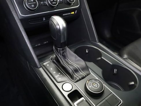 Used 2021 Volkswagen Atlas SE w/ Panoramic Sunroof Package image 24