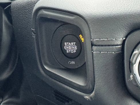 New 2026 Jeep Gladiator Sport AWD/4WD image 23