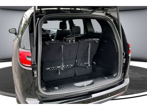 Used 2025 Chrysler Pacifica Limited FWD image 37