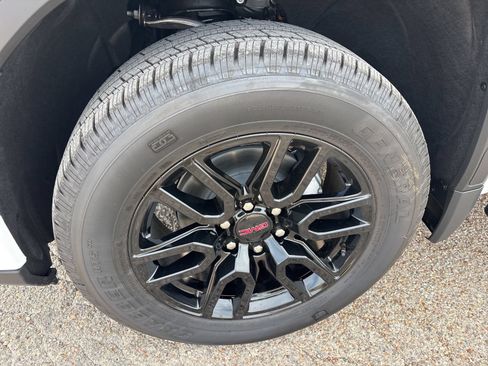 New 2026 GMC Sierra 1500 Elevation w/ Elevation Premium Package AWD/4WD image 30