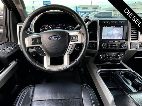 Used 2019 Ford F350 Lariat w/ Lariat Ultimate Package image 9