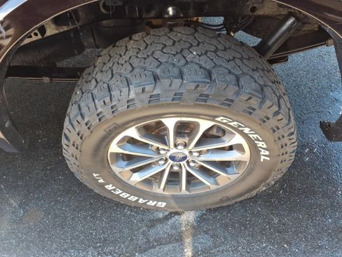 Used 2020 Ford F150 Lariat AWD/4WD image 6