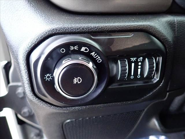 Used 2021 Jeep Wrangler Sport AWD/4WD image 13