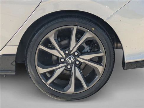Used 2018 Honda Civic Sport image 21