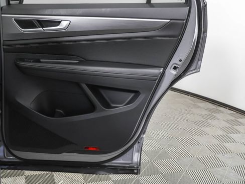 Used 2024 Volkswagen Atlas Cross Sport SE image 43