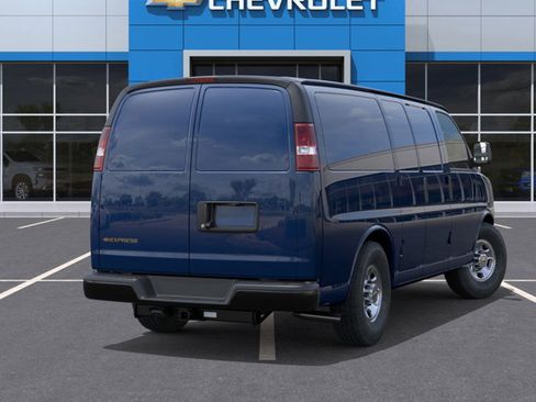 New 2025 Chevrolet Express 3500 w/ Driver Convenience Package image 4