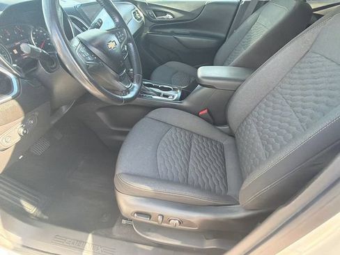Used 2020 Chevrolet Equinox LT FWD image 9