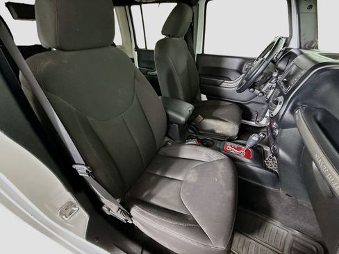 Used 2014 Jeep Wrangler Unlimited Sport w/ Connectivity Group image 23