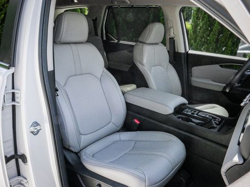 Used 2024 Honda Pilot EX-L image 32