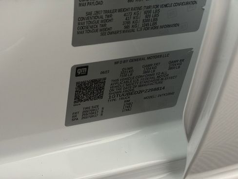 Used 2023 GMC Sierra 1500 SLE image 29