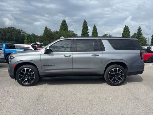 Used 2021 Chevrolet Suburban RST AWD/4WD image 8