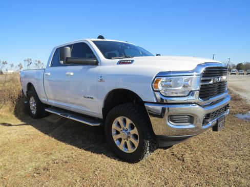 Used 2020 RAM 2500 Big Horn image 1