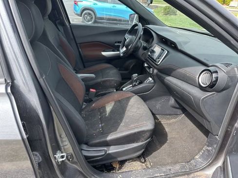 Used 2020 Nissan Kicks SR w/ Exterior Package image 7