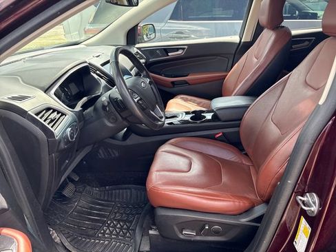 Used 2017 Ford Edge Titanium w/ Equipment Group 301A AWD/4WD image 7