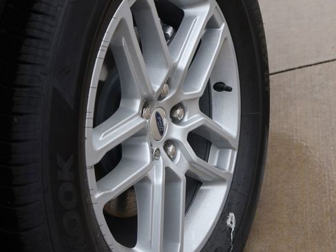 New 2026 Ford Explorer Active AWD/4WD image 40